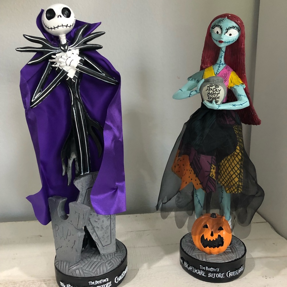 Nightmare Before Christmas Sally and Jack statue set